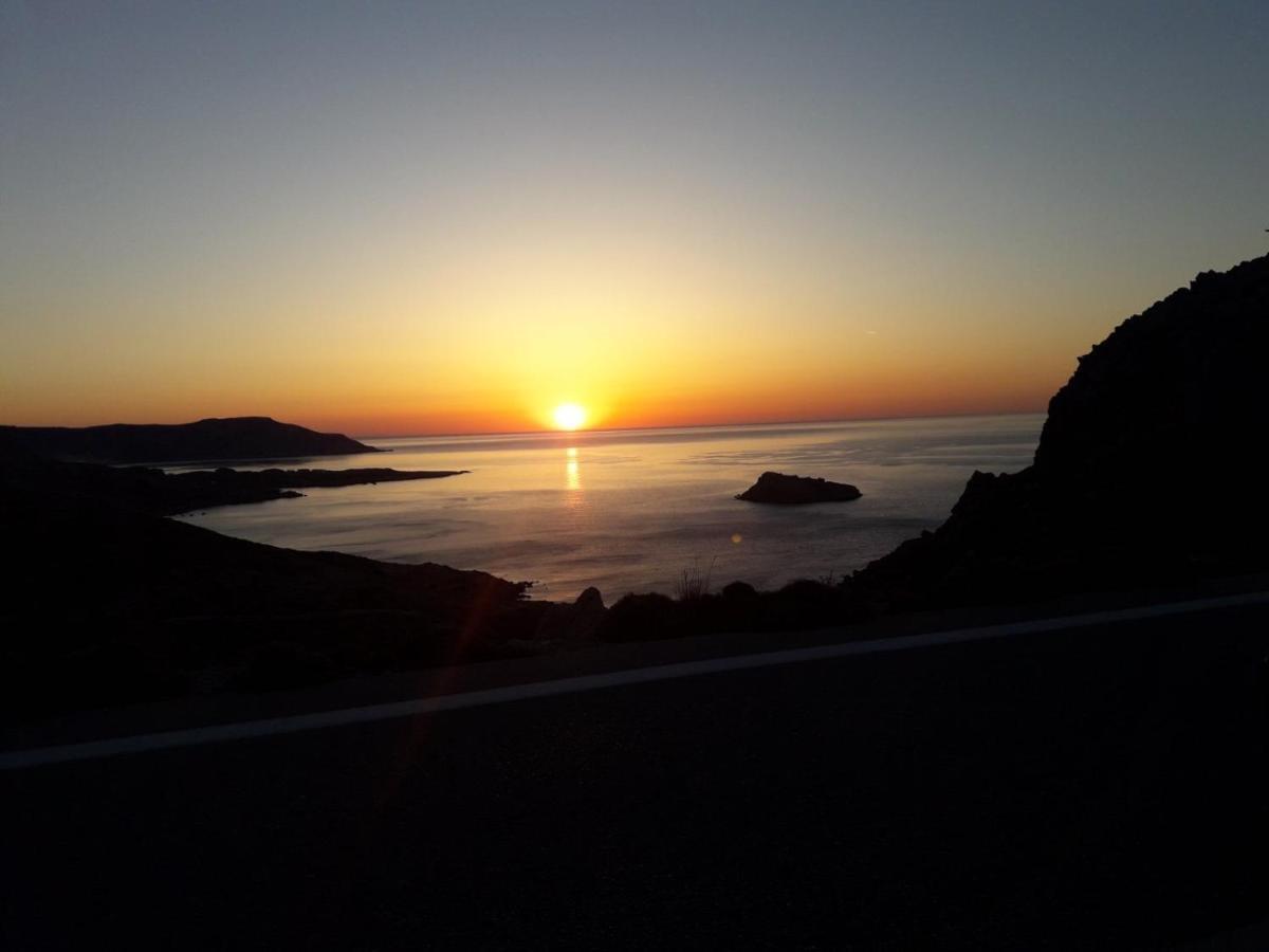 Michail Suites Afiartis Karpathos Bagian luar foto